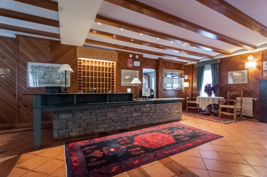 Apartamentos VilaGarós エクステリア 写真